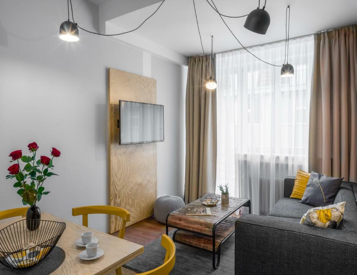 City Leaf Apartments Прага Екстер'єр фото