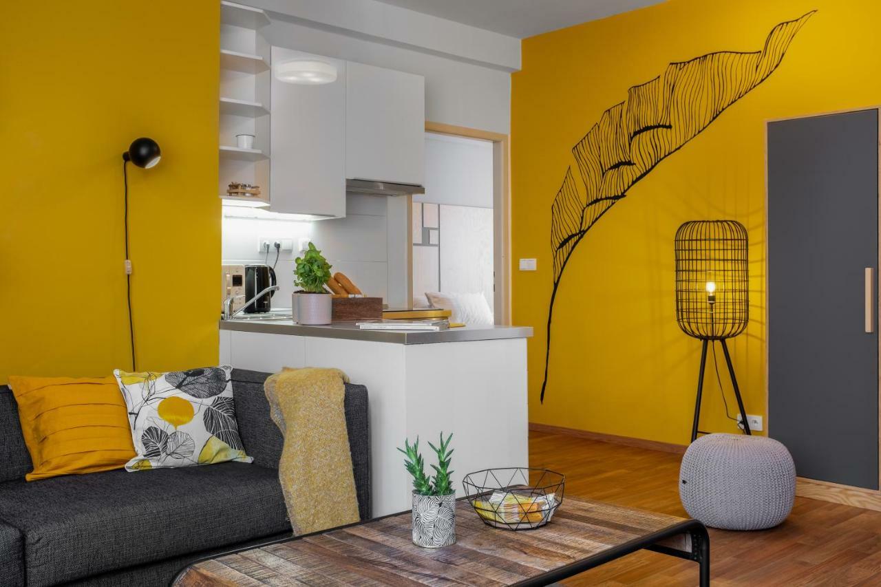 City Leaf Apartments Прага Екстер'єр фото