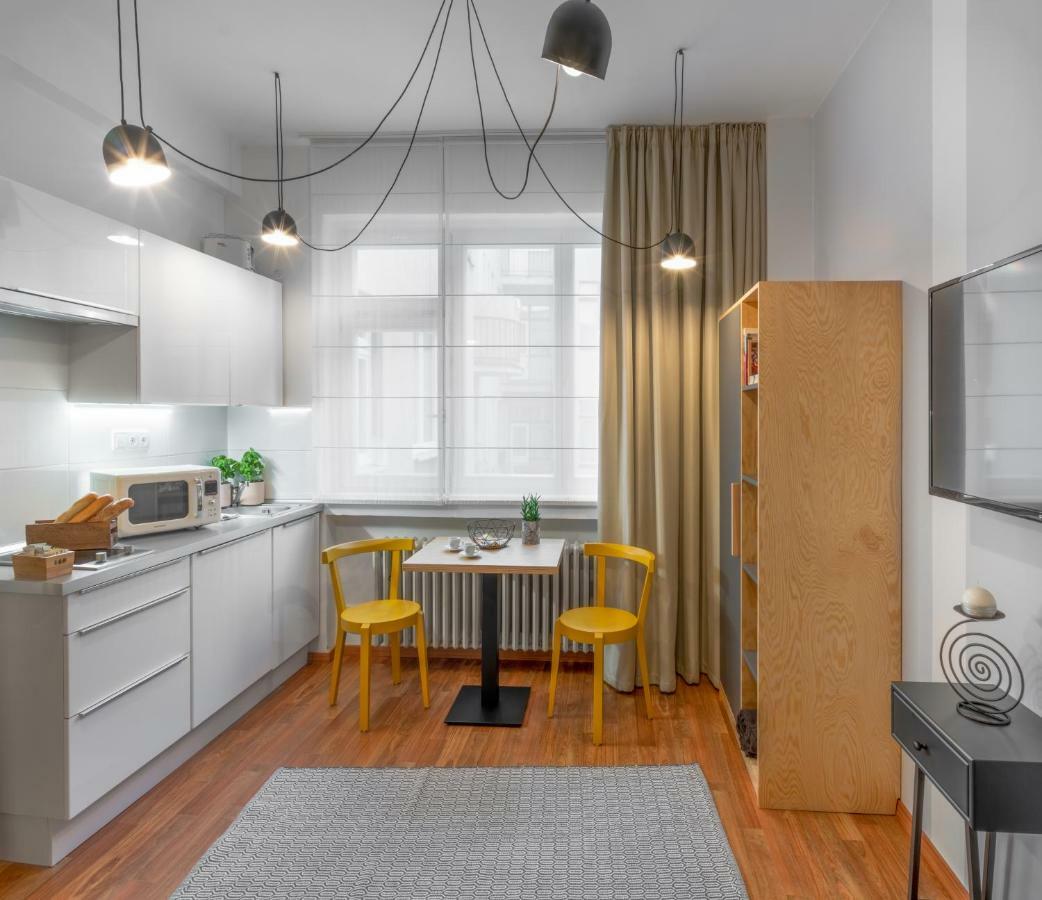 City Leaf Apartments Прага Екстер'єр фото
